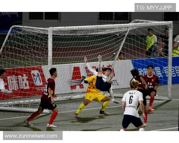 1月30日足球界聚焦：明星球员精彩表现与赛场背后的故事揭秘